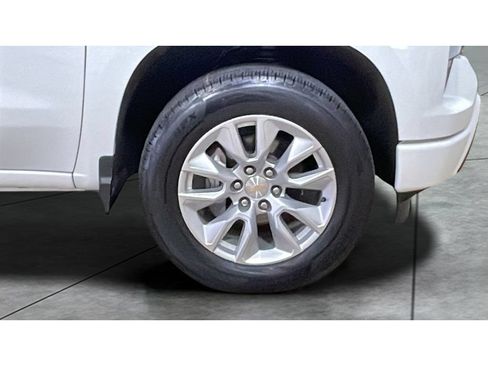 Used 2023 Chevrolet Silverado 1500 Custom AWD/4WD image 20