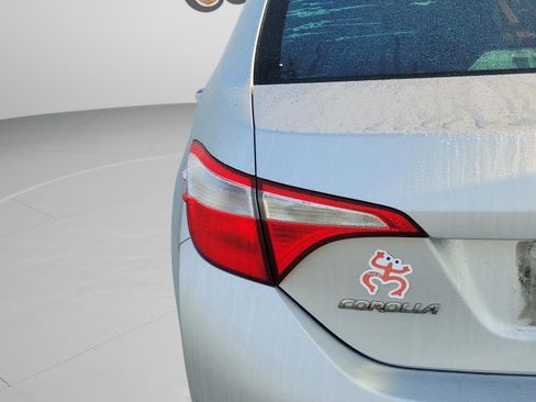 Used 2014 Toyota Corolla LE image 24