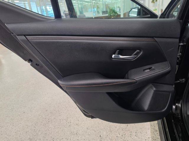 Used 2021 Nissan Sentra SR FWD image 29