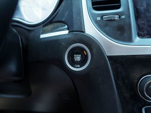 Used 2019 Chrysler 300 Limited w/ Safetytec Plus Group image 24