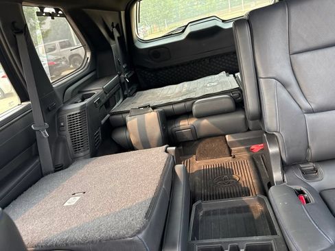 Used 2023 Toyota Sequoia Platinum AWD/4WD image 18