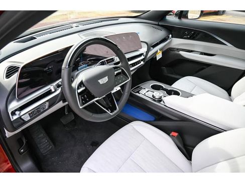 New 2026 Cadillac Lyriq Luxury image 19