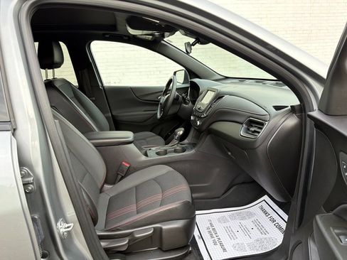 Used 2024 Chevrolet Equinox RS w/ LPO, Floor Liner Package FWD image 11