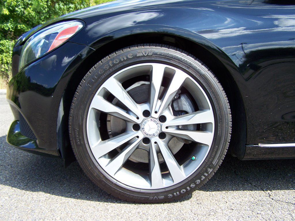 Used 2015 Mercedes-Benz C 300 Sedan image 25