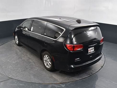 Used 2023 Chrysler Voyager LX FWD image 45
