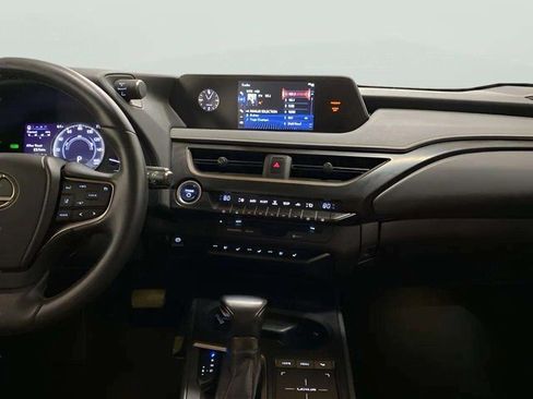 Used 2019 Lexus UX 250h w/ Premium Package image 13