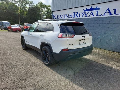 Used 2019 Jeep Cherokee Latitude Plus image 8