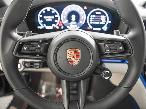 Certified 2025 Porsche Panamera 4S w/ Premium Package image 17