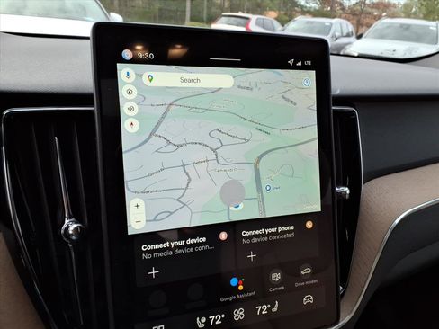 New 2026 Volvo XC60 B5 Plus w/ Protection Package Premier image 17