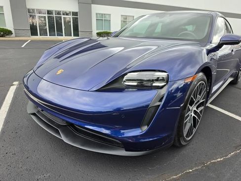 Used 2021 Porsche Taycan RWD image 15