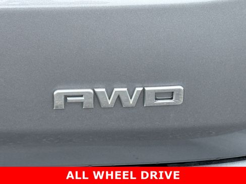 Certified 2018 GMC Terrain SLE w/ Driver Convenience Package AWD/4WD image 10
