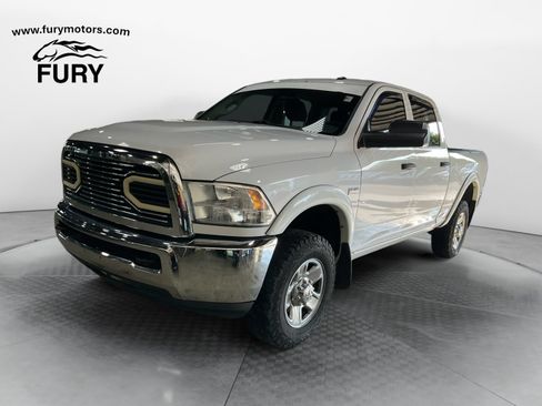 Used 2015 RAM 2500 Tradesman w/ Chrome Appearance Group AWD/4WD image 8