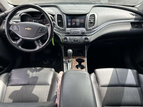Used 2015 Chevrolet Impala LT FWD image 13