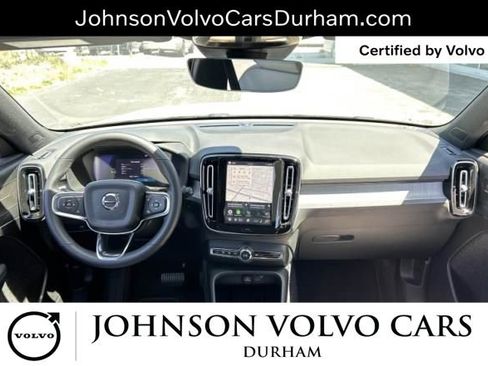 Used 2025 Volvo EX40 Ultra AWD/4WD image 10