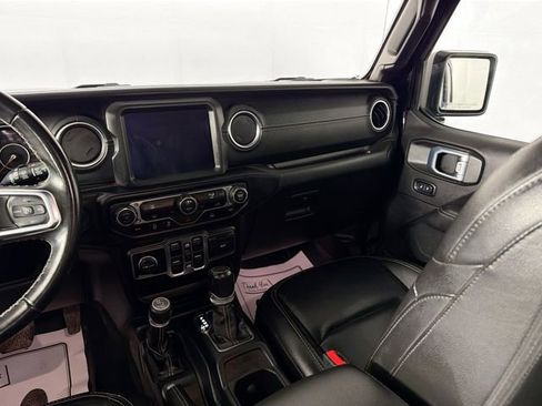 Used 2021 Jeep Wrangler Unlimited Sahara w/ Uconnect 4C Nav & Sound Group image 23