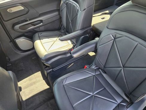 New 2027 Kia Telluride SX FWD image 18
