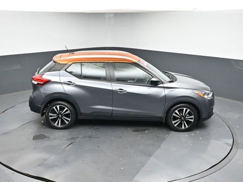 Used 2020 Nissan Kicks SV image 40
