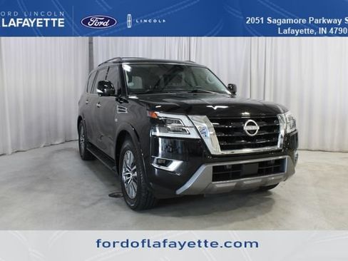 Used 2021 Nissan Armada SL w/ Captain's Chairs Package AWD/4WD image 1