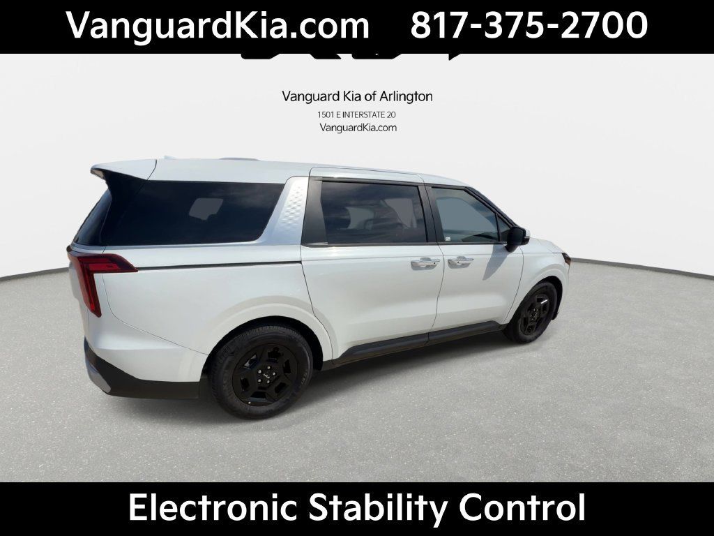 Certified 2026 Kia Carnival FWD image 9
