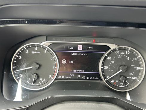 Used 2022 Nissan Pathfinder SL image 19