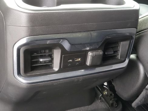 Used 2022 GMC Sierra 1500 SLT image 11