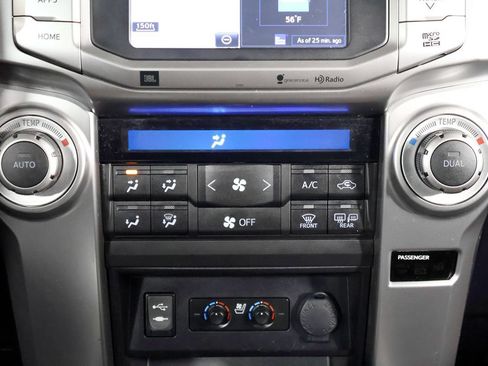 Used 2015 Toyota 4Runner Limited AWD/4WD image 34