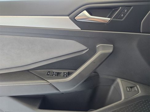 New 2025 Volkswagen Jetta SE image 16