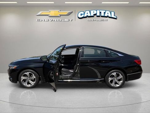 Used 2020 Honda Accord EX image 10