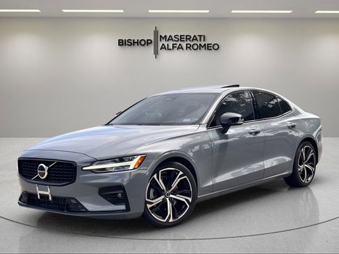 Used 2024 Volvo S60 B5 Core FWD image 2