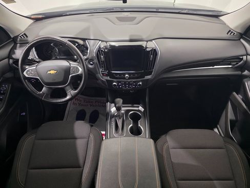 Used 2021 Chevrolet Traverse LT image 30