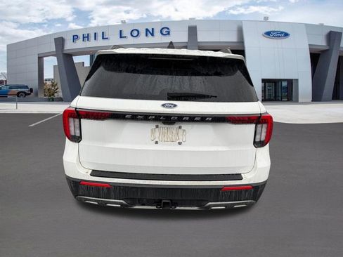 Certified 2025 Ford Explorer Active w/ Active Comfort Package AWD/4WD image 5