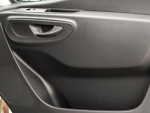 Used 2022 Mercedes-Benz Sprinter 2500 image 20