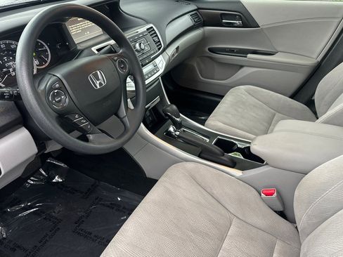 Used 2013 Honda Accord EX image 9