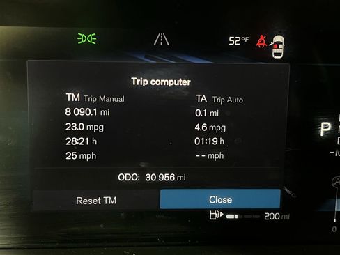 Certified 2023 Volvo XC60 B5 Plus image 12