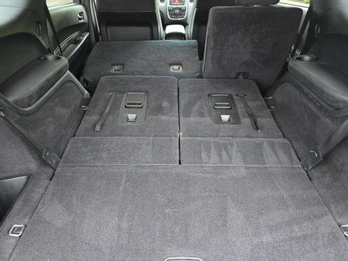 Used 2017 Dodge Durango SXT w/ 3rd Row Seating Group AWD/4WD image 16