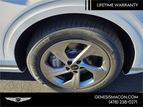 New 2026 Genesis GV70 2.5T Select image 17