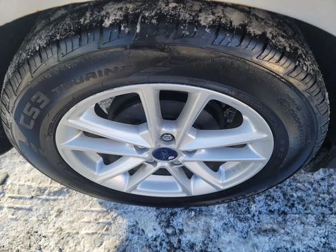 Used 2016 Ford Focus SE image 26