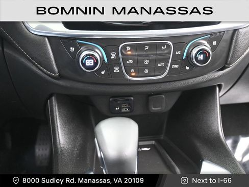 Used 2023 Chevrolet Traverse Premier w/ Redline Edition image 17