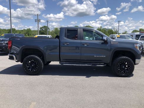 Used 2020 GMC Sierra 1500 4x4 Double Cab w/ Sierra Value Package image 9