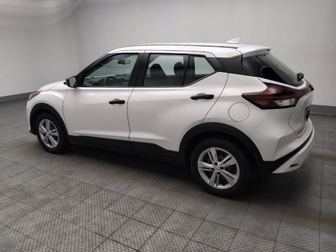 Used 2023 Nissan Kicks S FWD image 3