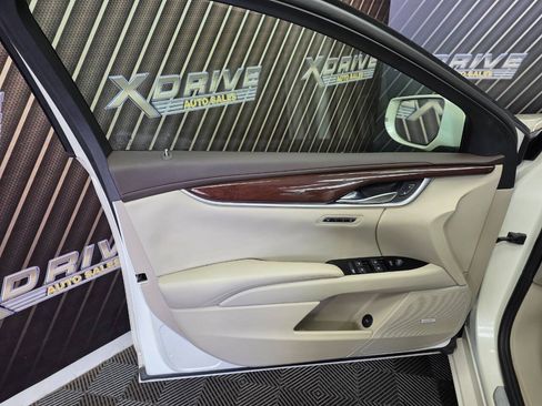 Used 2013 Cadillac XTS Luxury w/ Driver Awareness Package FWD image 17