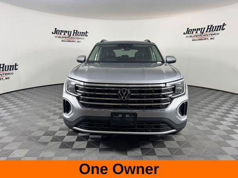 Used 2024 Volkswagen Atlas SE image 5