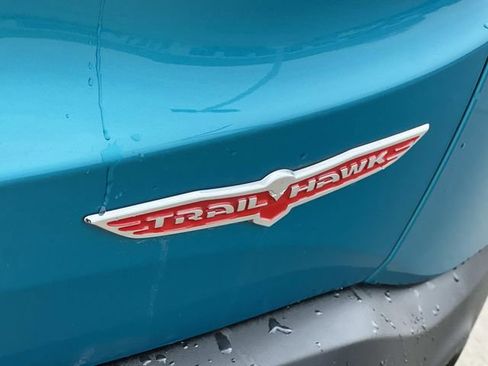 Used 2021 Jeep Renegade Trailhawk image 13