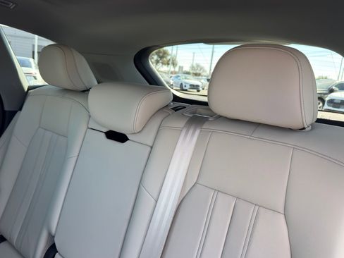 Certified 2025 Audi Q5 Premium w/ Convenience Package image 25