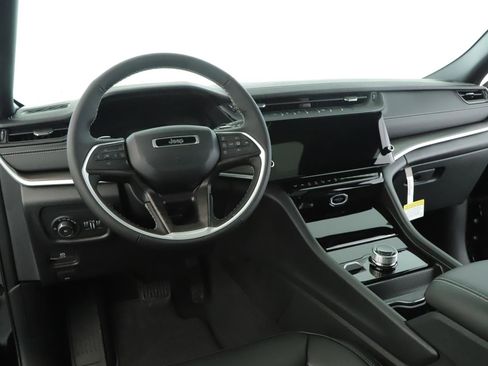 New 2026 Jeep Grand Cherokee Limited w/ Limited Altitude Package image 2