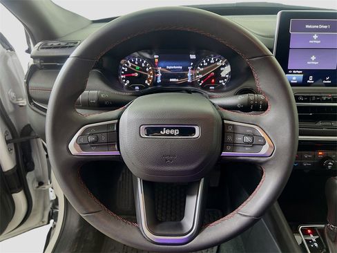Used 2024 Jeep Compass Trailhawk image 13