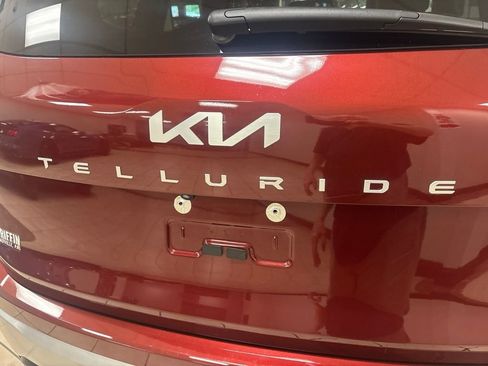 Used 2024 Kia Telluride SX AWD/4WD image 7