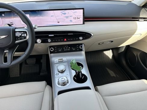 Used 2026 Genesis GV70 2.5T Select AWD/4WD image 11