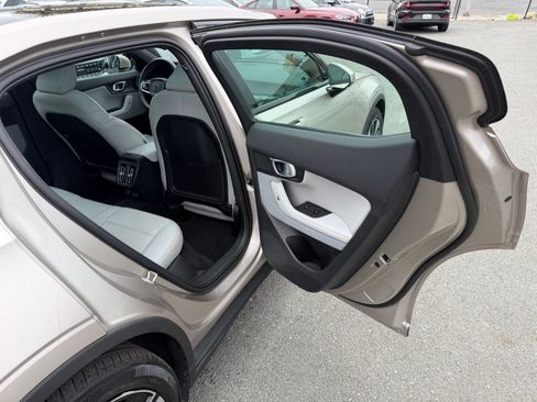 Used 2024 Polestar Polestar 2 AWD/4WD image 36