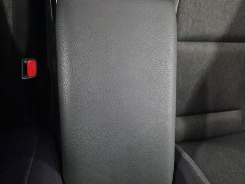 Used 2025 Toyota Camry LE image 32